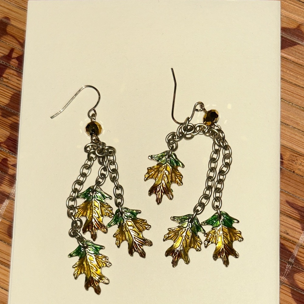 Elegant Leaf Dangle Earrings in Green and Gold